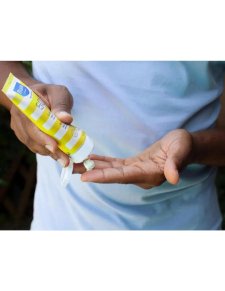 Leche Solar SPF50+ Muy Alta Protección para Cara Mustela 40 ml